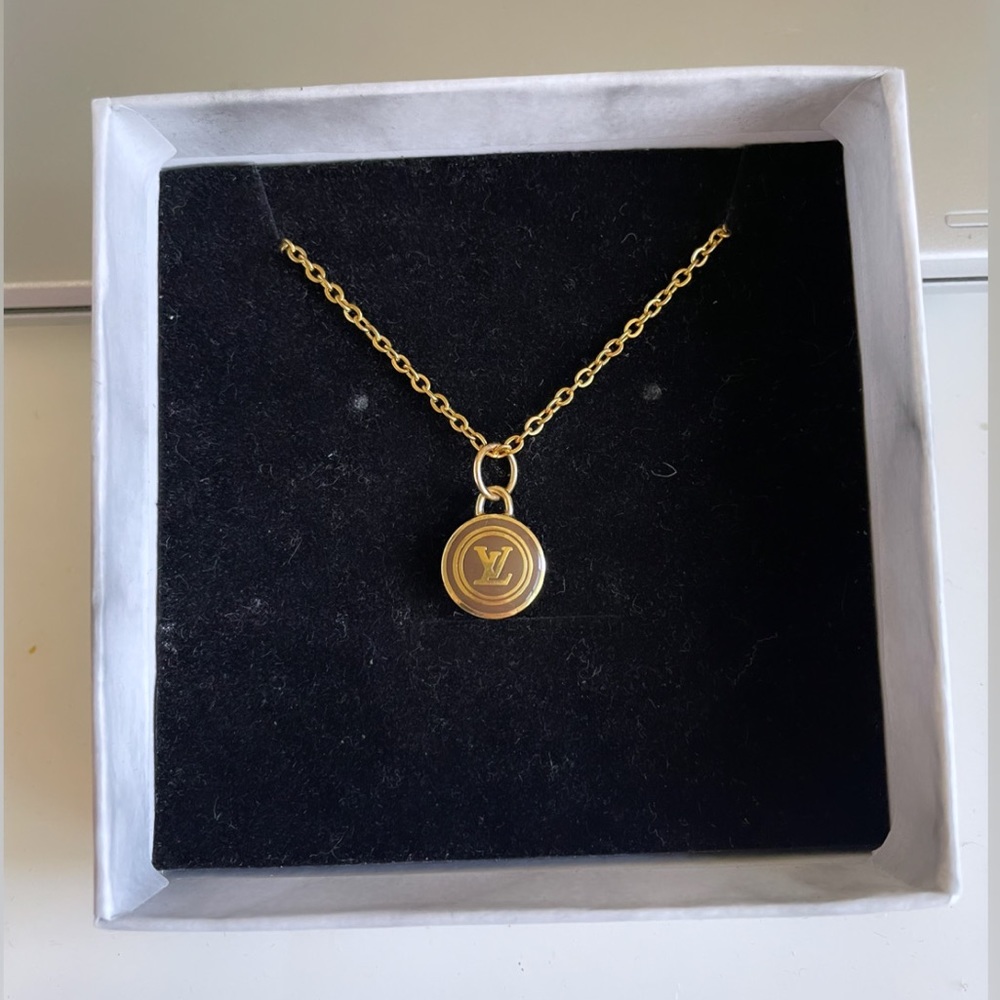 Reworked LV necklace